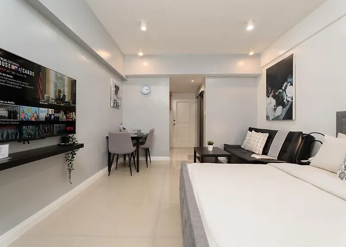 Apartment Charming Greenbelt With Balcony & Pool Access Manila